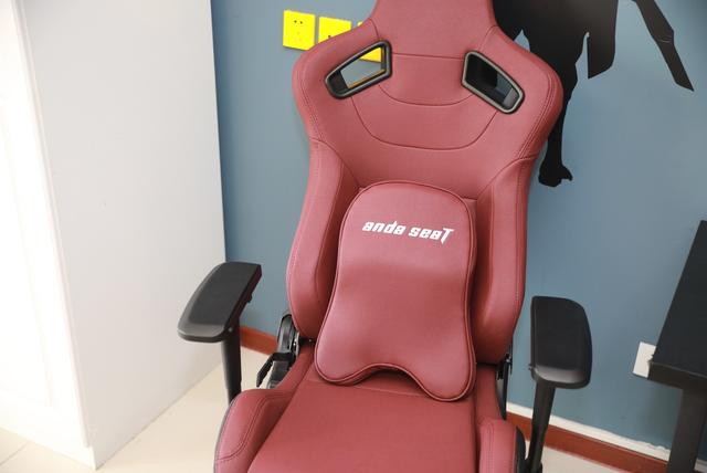 玩游戏时电竞椅是必备吗？安德斯特：舒适性的座椅如何选
