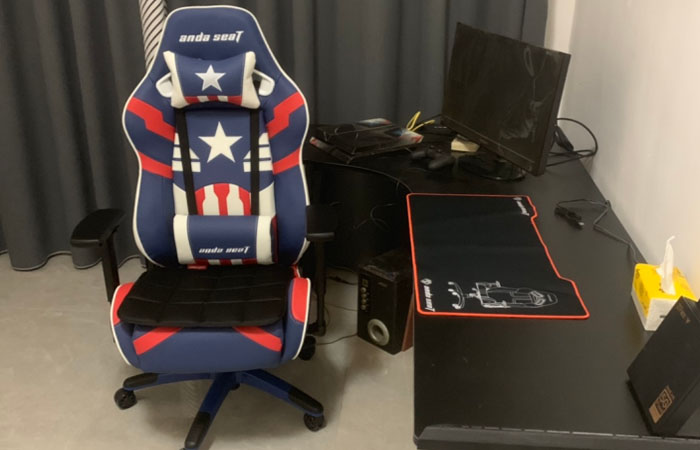 美国队长版 正义王座 电脑游戏椅高清场景图