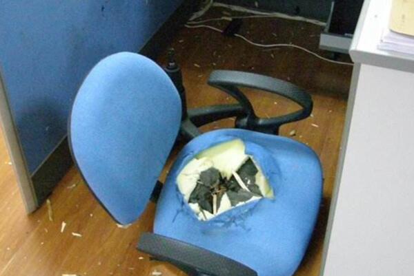 座椅出现爆炸事故
